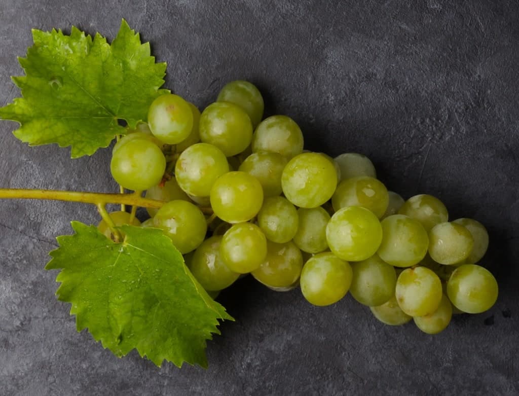 Image of White Grapes